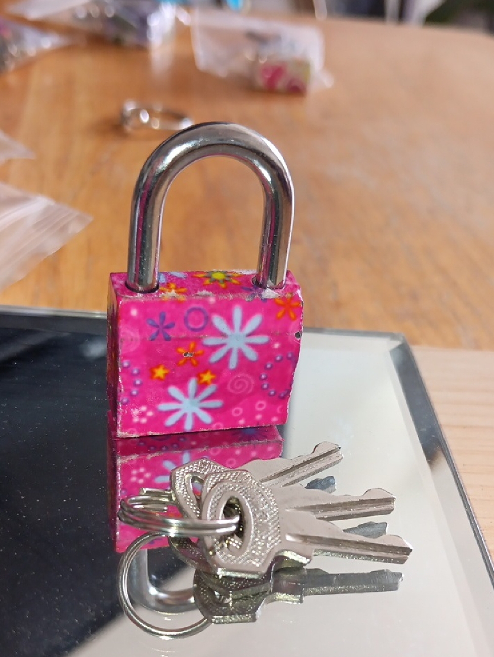 Padlocks With Keys(9) Bundle 0.5" Nine - Picture 5 of 14